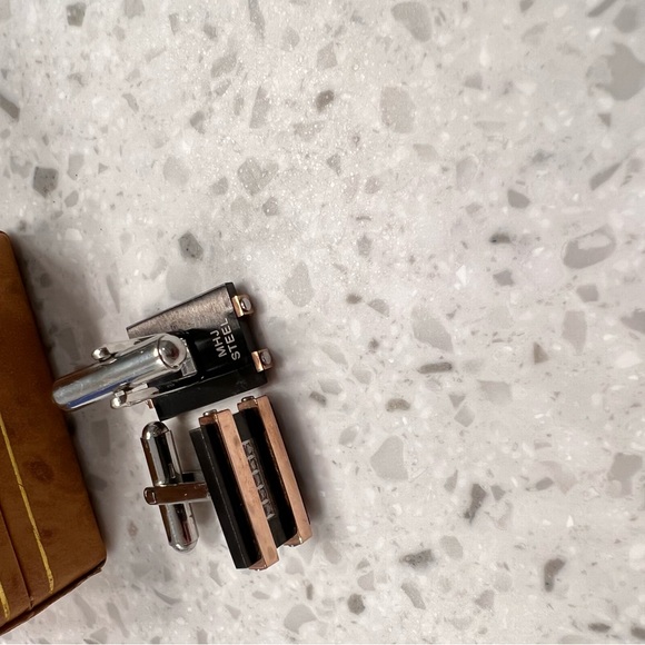 MICHAEL HILL ROSE GOLD SWAROVSKI CRYSTAL CUFF LINKS - Picture 9 of 10